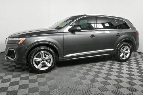 2025 Audi Q7 45 Premium