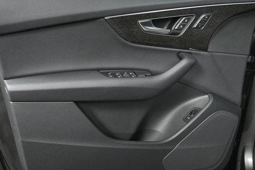 2025 Audi Q7 45 Premium