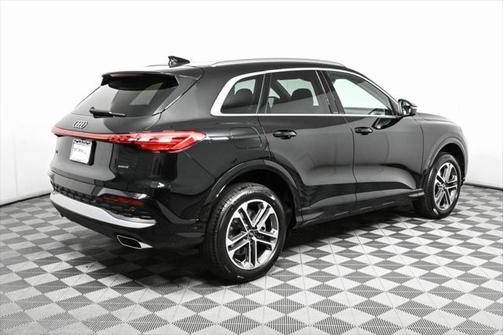 2025 Audi Q5 Premium