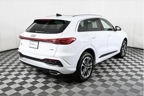 2025 Audi Q5 Premium