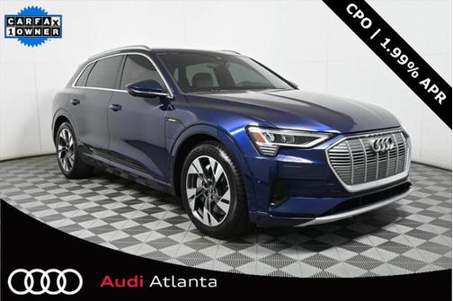 2022 Audi e-tron Premium Plus