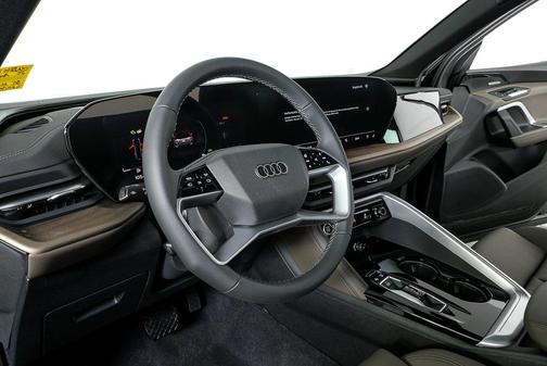2025 Audi Q5 Premium Plus TFSI quattro S tronic