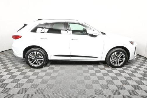 2025 Audi Q5 Premium