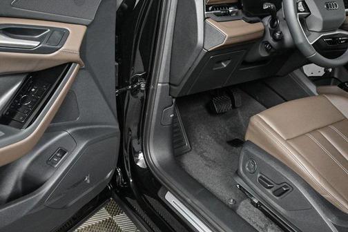 2025 Audi Q6 e-tron Premium