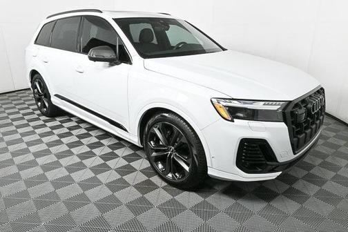 2025 Audi Q7 55 Prestige