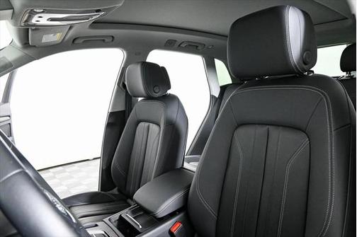 2022 Audi Q5 40 Premium Plus