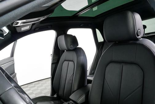 2024 Audi Q3 Premium 45 TFSI S line quattro Tiptronic