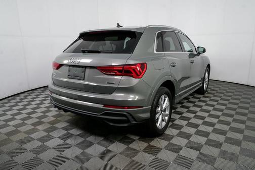 2024 Audi Q3 Premium 45 TFSI S line quattro Tiptronic