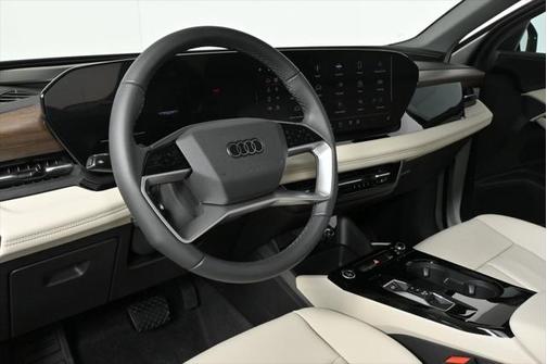 2025 Audi Q6 e-tron Premium Plus quattro