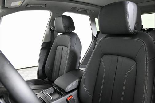 2022 Audi Q5 40 Premium Plus
