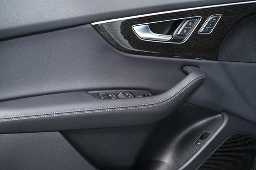 2026 Audi Q8 55 Premium Plus