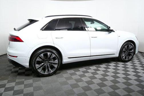 2026 Audi Q8 55 Premium Plus