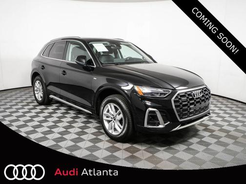 Mythos Black Metallic 2023 Audi Q5 45 S line Premium