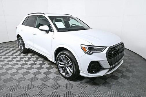 2025 Audi Q3 Premium 45 TFSI S line quattro Tiptronic