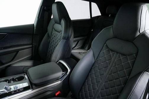 2026 Audi SQ8 4.0T Premium Plus