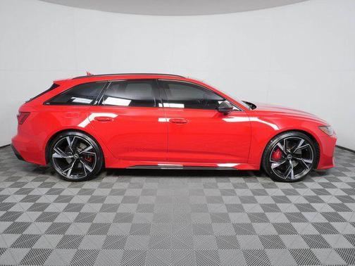 Tango Red Metallic 2021 Audi RS 6 Avant 4.0T