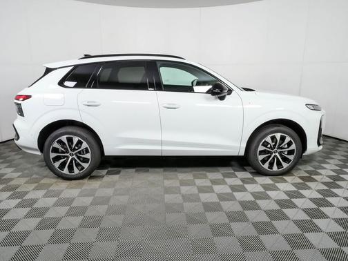 Glacier White 2026 Audi Q3 TFSI quattro S tronic
