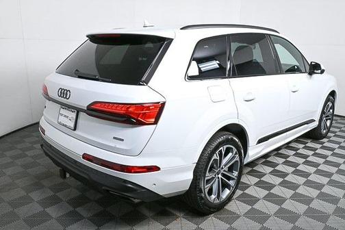 2026 Audi Q7 55 Premium