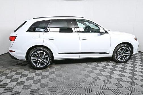 2026 Audi Q7 55 Premium