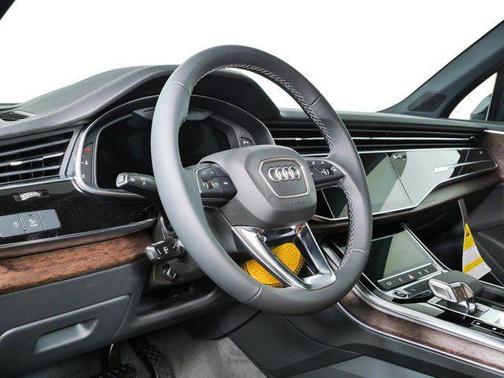 Mythos Black Metallic 2026 Audi Q7 55 Premium