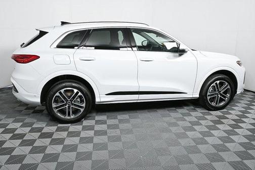 2025 Audi Q5 Premium