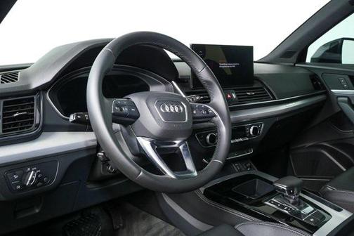 2023 Audi Q5 45 S line Premium Plus