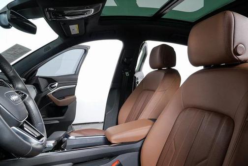 2023 Audi e-tron Sportback S line Premium Plus