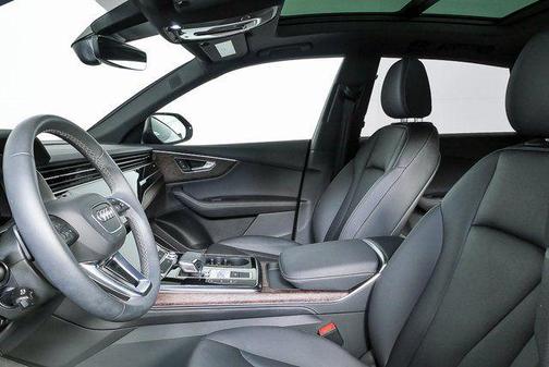 2023 Audi Q8 55 Premium Plus