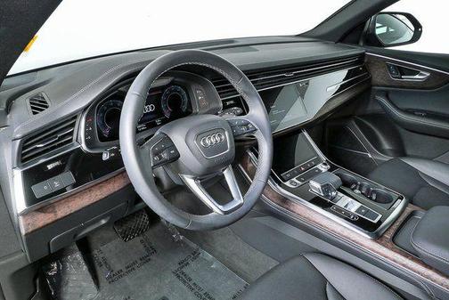 2023 Audi Q8 55 Premium Plus
