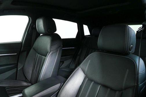 2019 Audi e-tron Premium Plus