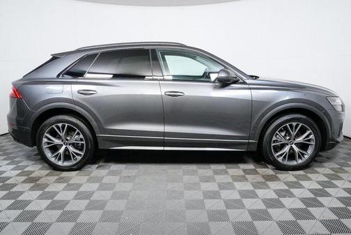 2023 Audi Q8 55 Premium