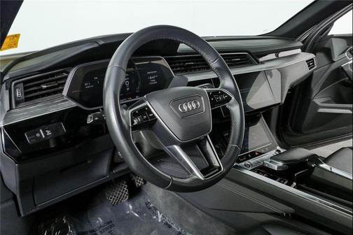 Daytona Gray Pearl Effect 2023 Audi e-tron Sportback S line Premium Plus