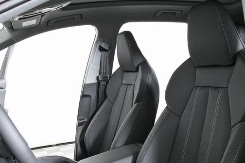 2025 Audi Q6 e-tron Premium Plus quattro