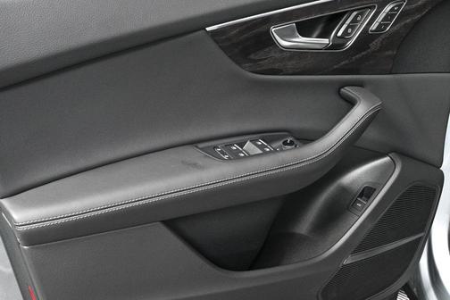 2023 Audi Q8 55 Prestige