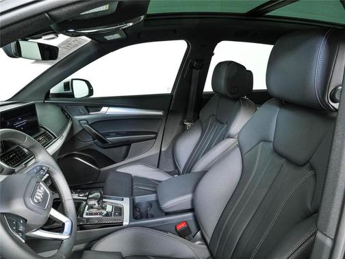 Arkona White 2024 Audi Q5 45 S line Premium