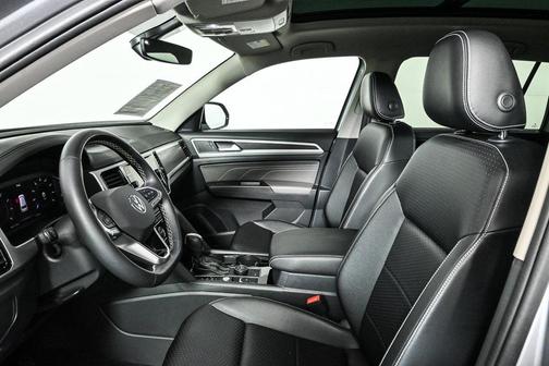 2023 Volkswagen Atlas 3.6L SE w/Technology