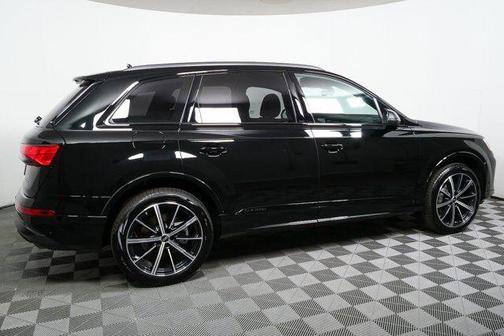 2026 Audi Q7 45 Premium Plus