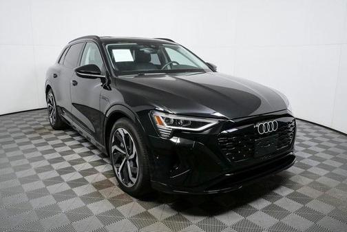 2024 Audi Q8 e-tron Premium Plus