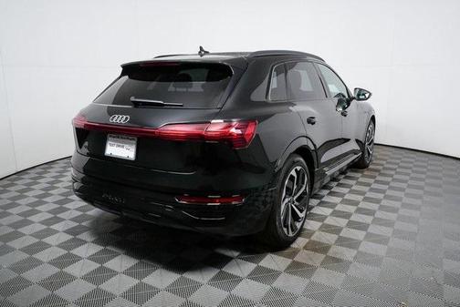 2024 Audi Q8 e-tron Premium Plus