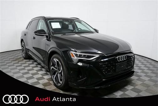 2024 Audi Q8 e-tron Premium Plus