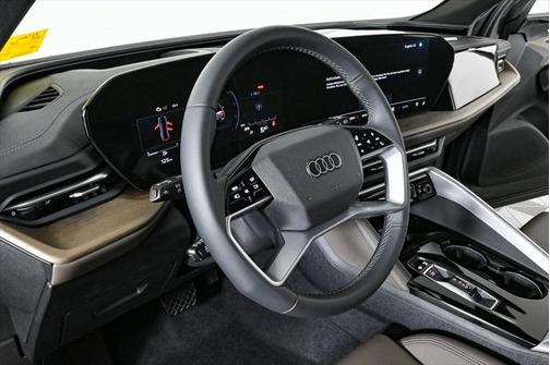 2025 Audi Q5 Premium Plus