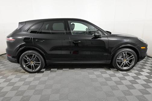 2022 Porsche Cayenne S