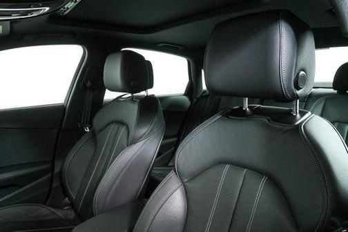 2023 Audi A4 Prestige 45 TFSI S line quattro S tronic