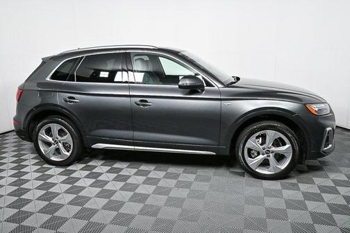 2022 Audi Q5 45 S line Premium Plus