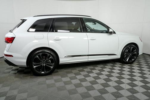 2026 Audi Q7 55 Premium Plus