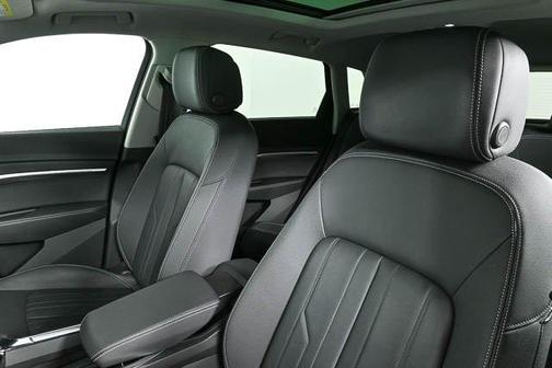 2022 Audi e-tron Premium