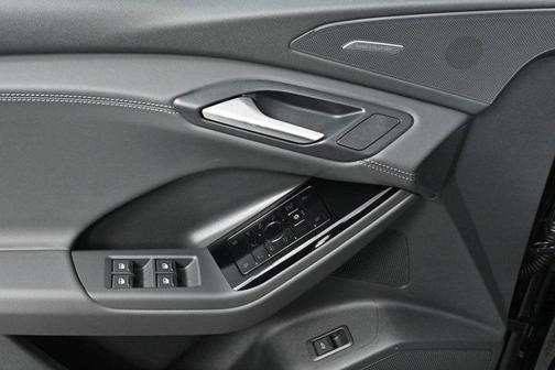 2025 Audi Q6 e-tron Premium Plus quattro