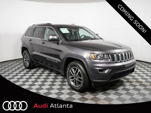 Granite Crystal Metallic Clearcoat 2020 Jeep Grand Cherokee Laredo