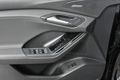 2025 Audi Q6 e-tron Prestige quattro