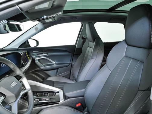 Daytona Gray 2026 Audi Q5 Prestige TFSI quattro S tronic